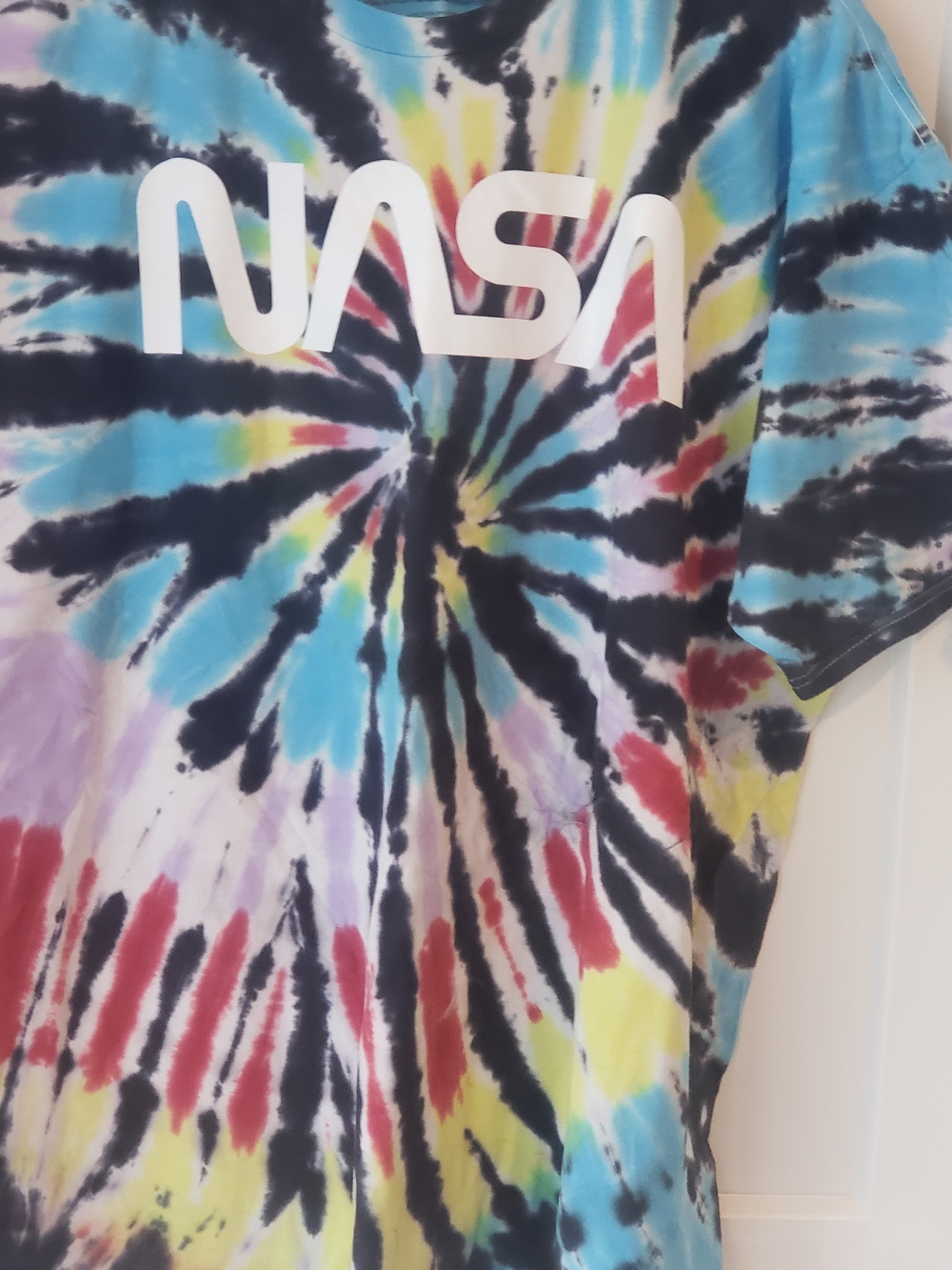 ' Tie-Dye Graphic Tee - Multicolor